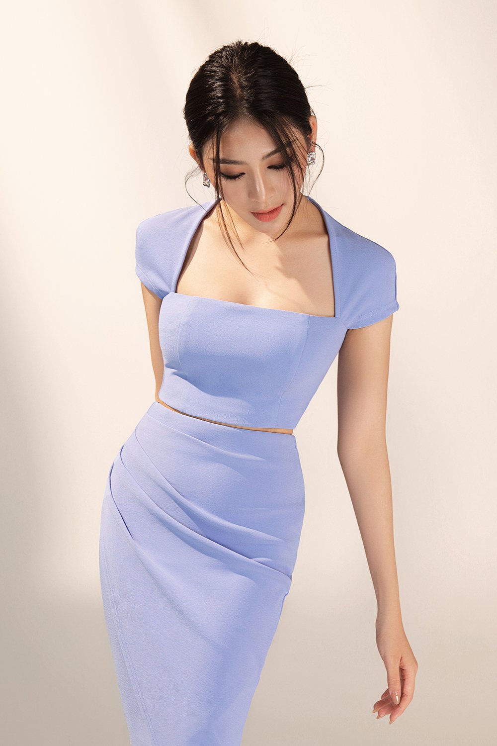Nessa Padded Cap Sleeves Cropped Top in Periwinkle Blue