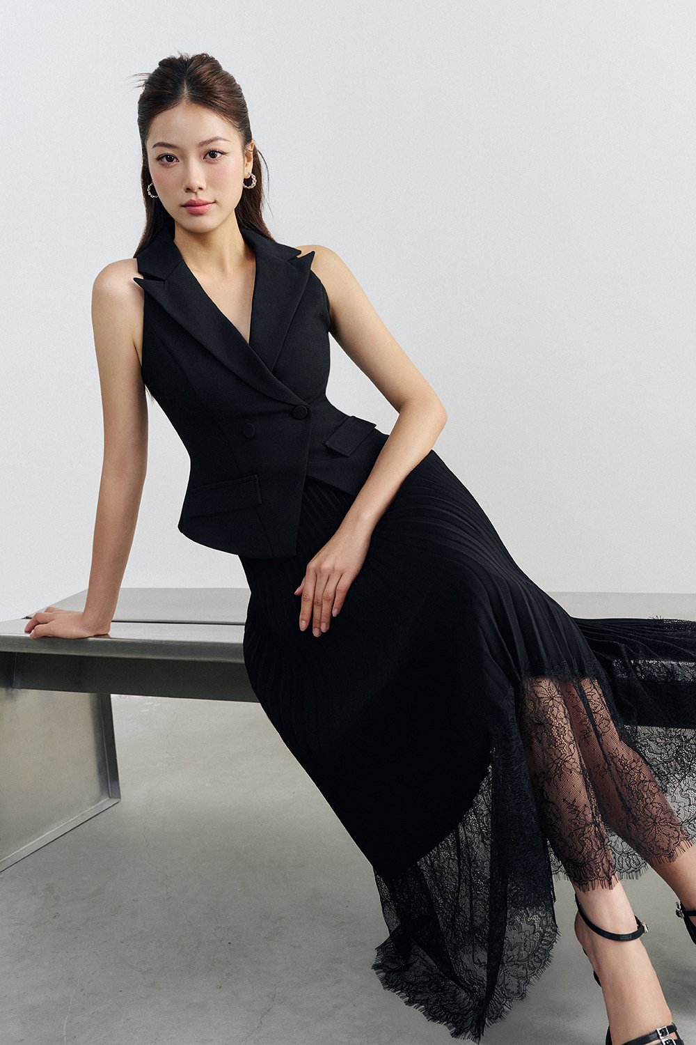 Edith Belted Tailored Vest Top In Classic Black