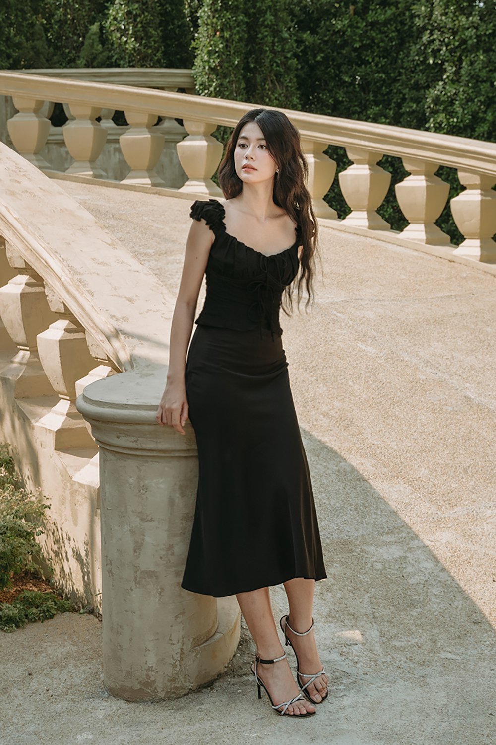 Beau Mermaid Midi Skirt in Classic Black