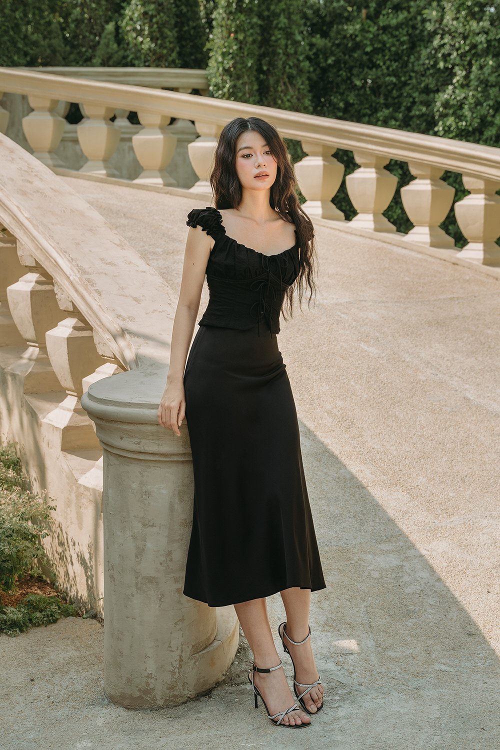 Beau Mermaid Midi Skirt in Classic Black