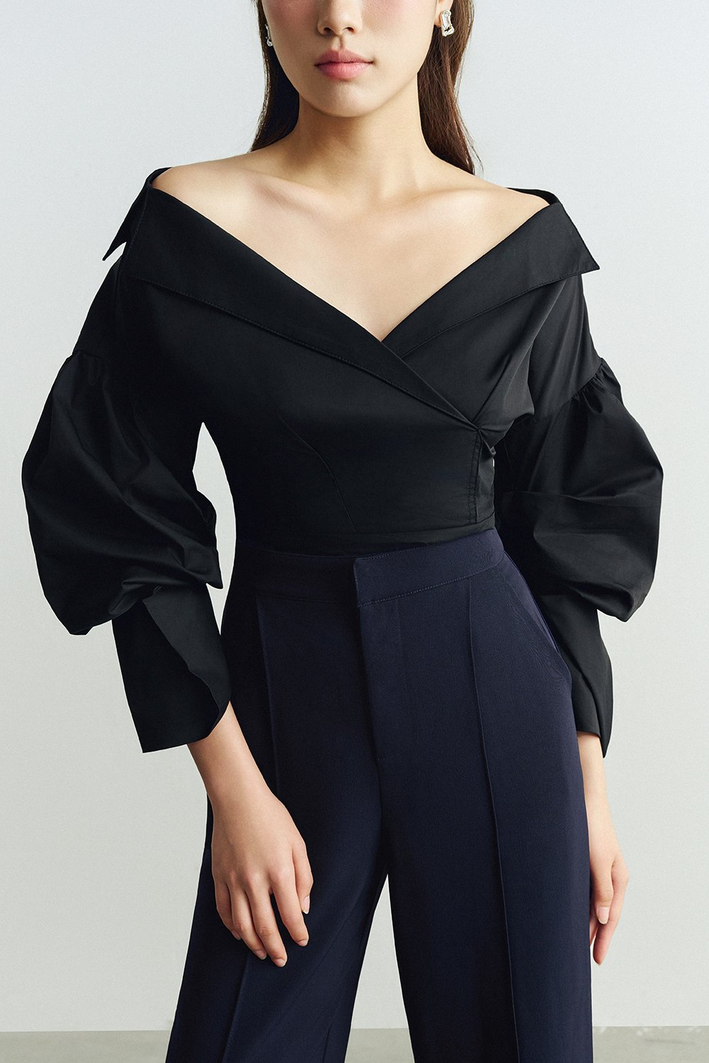 Brooke V-neck Lapel Shirt in Classic Black