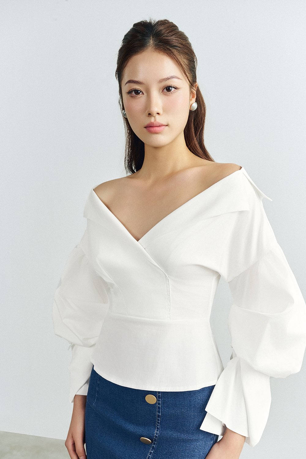 Brooke V-neck Lapel Shirt in Iconic White