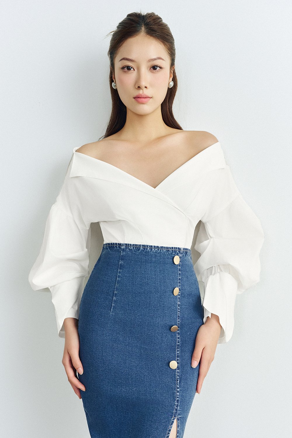 Brooke V-neck Lapel Shirt in Iconic White
