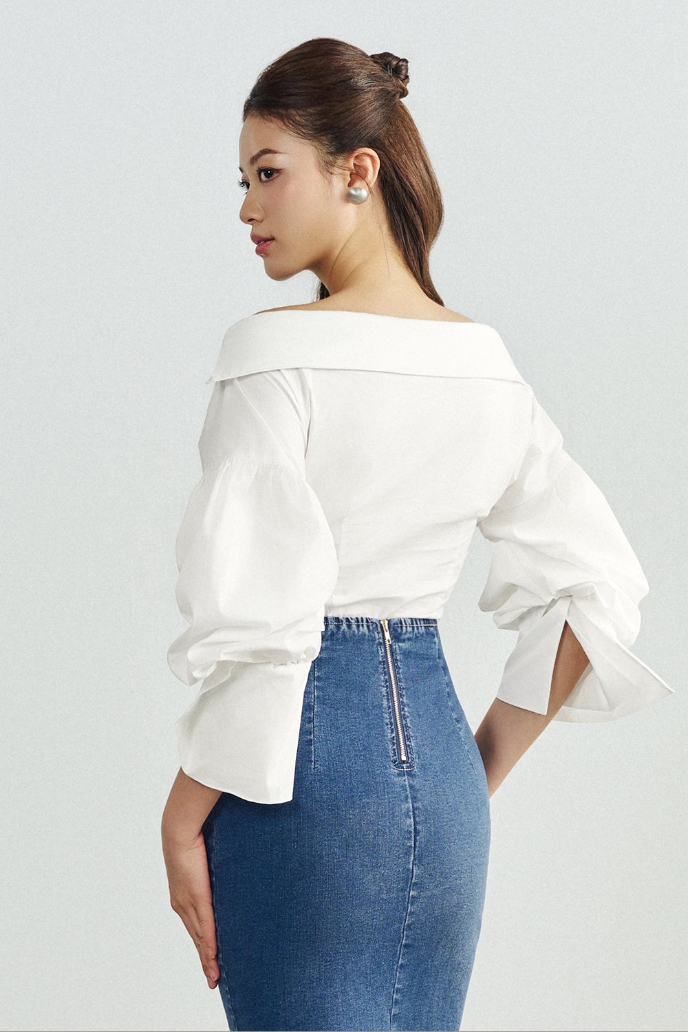 Brooke V-neck Lapel Shirt in Iconic White