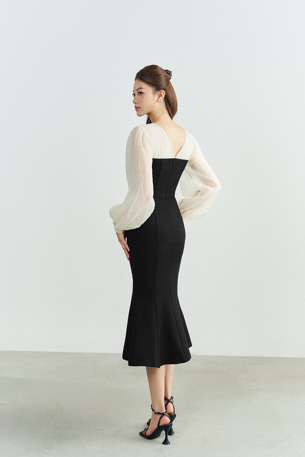 Diana Textured Sleeves Mermaid Ponte Dress in Classic Black