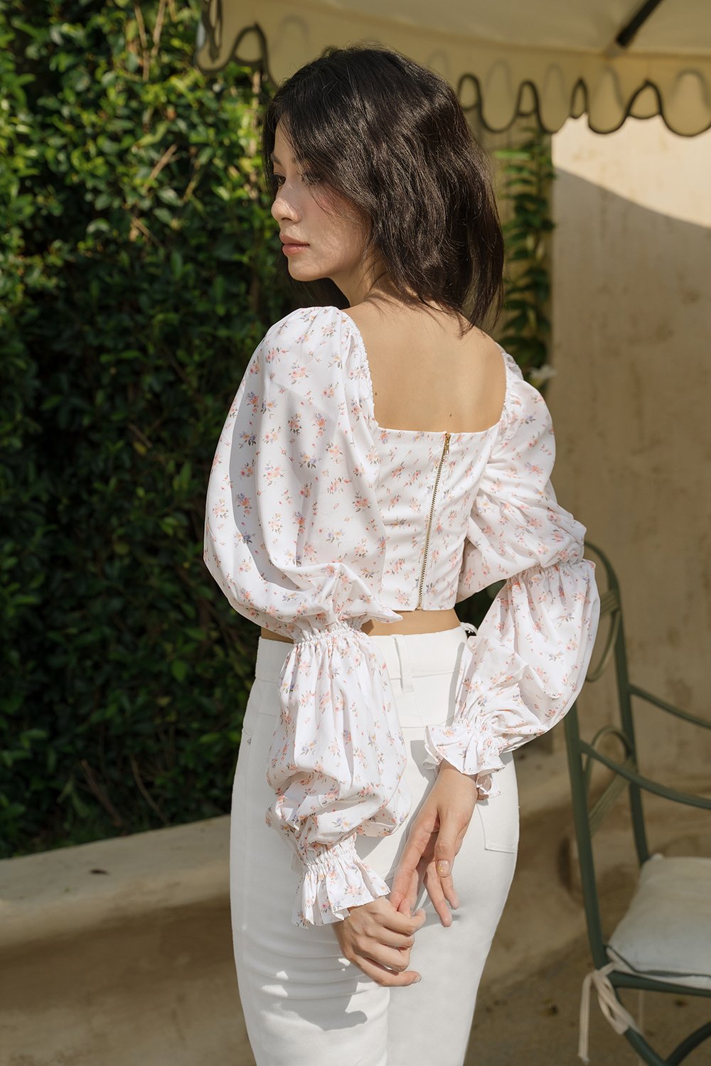 Fleurie Long Puff Sleeves Top in Dainty Florals in Fleurs de Vanille