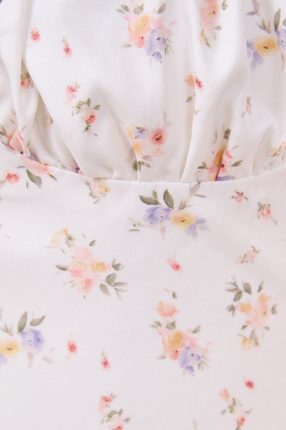 Fleurie Long Puff Sleeves Top in Dainty Florals in Fleurs de Vanille