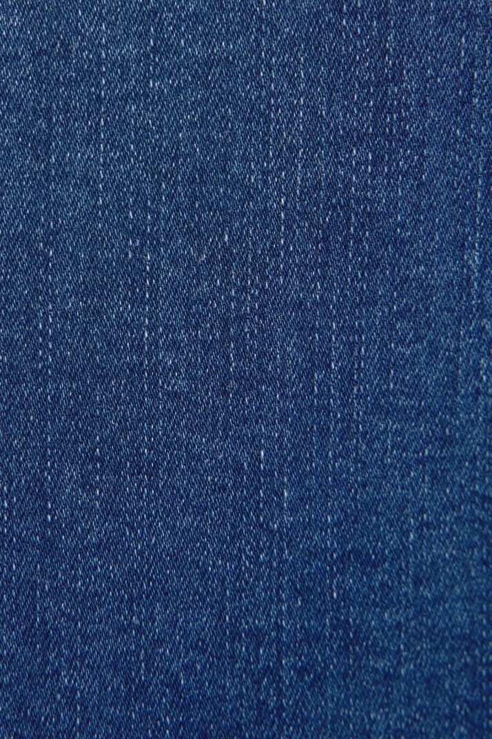 Lyra Denim Pencil Skirt in Mid Wash