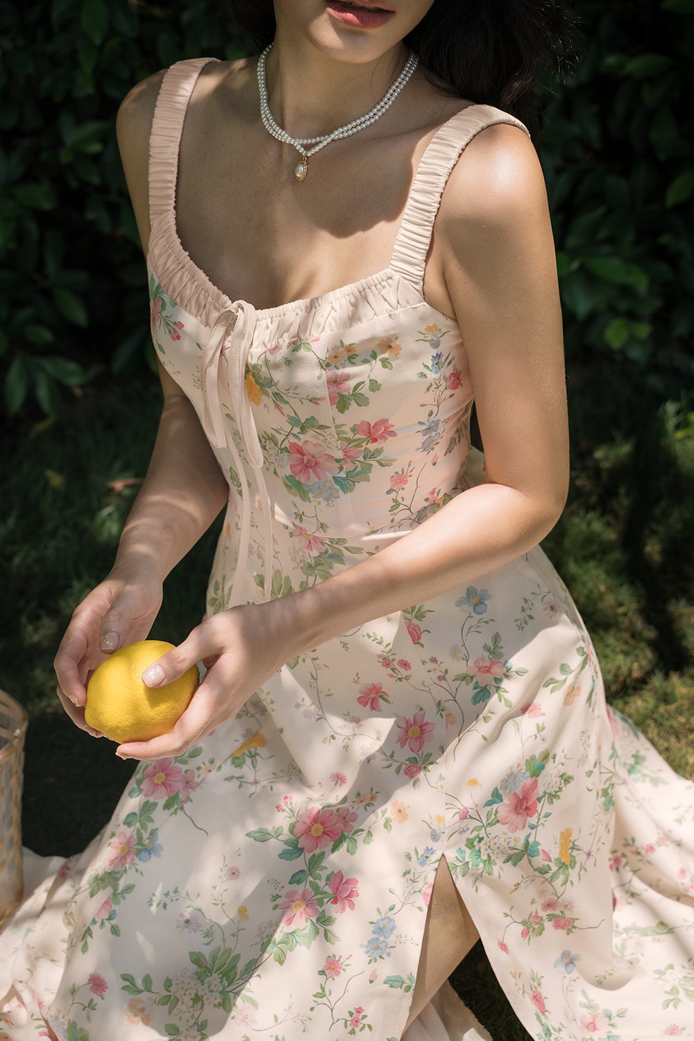 Ottilie Floral Midi Dress in &Eacute;treinte Fleurieie