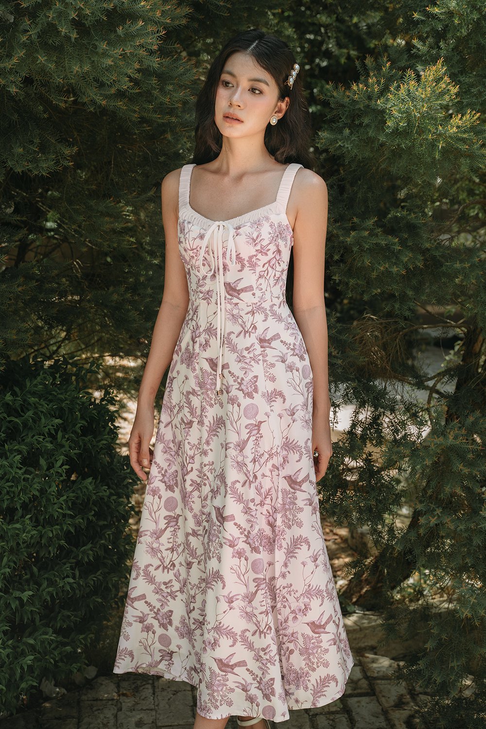 Ottilie Floral Midi Dress in L'Amour Envol&eacute;