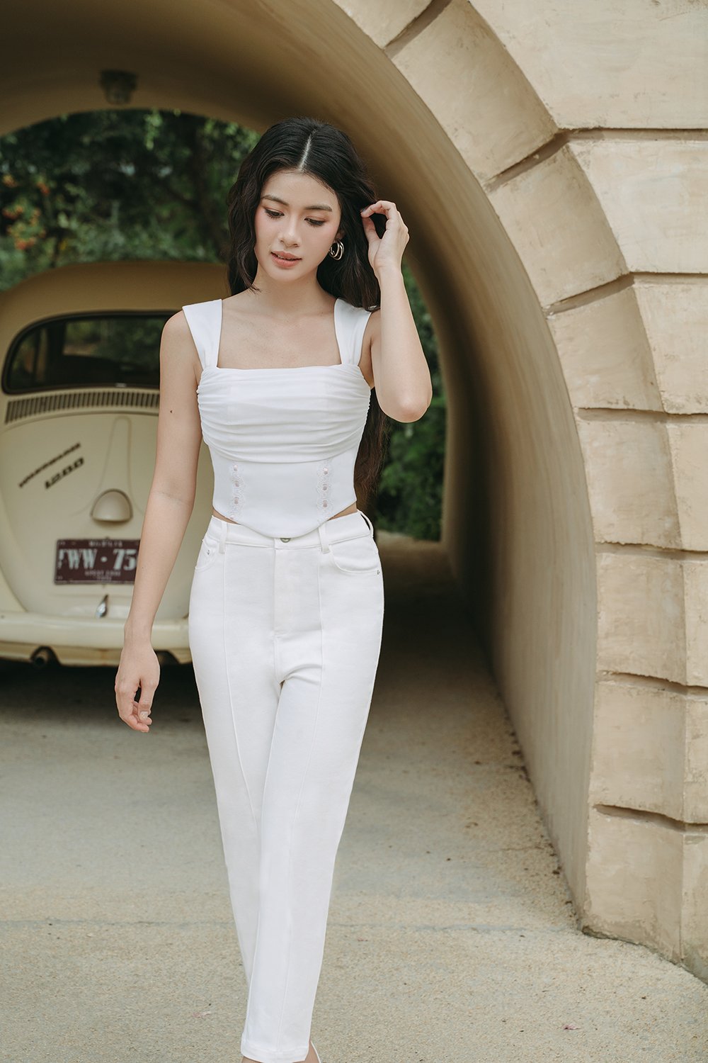 Chantal Romantic Ribbon Top in Iconic White