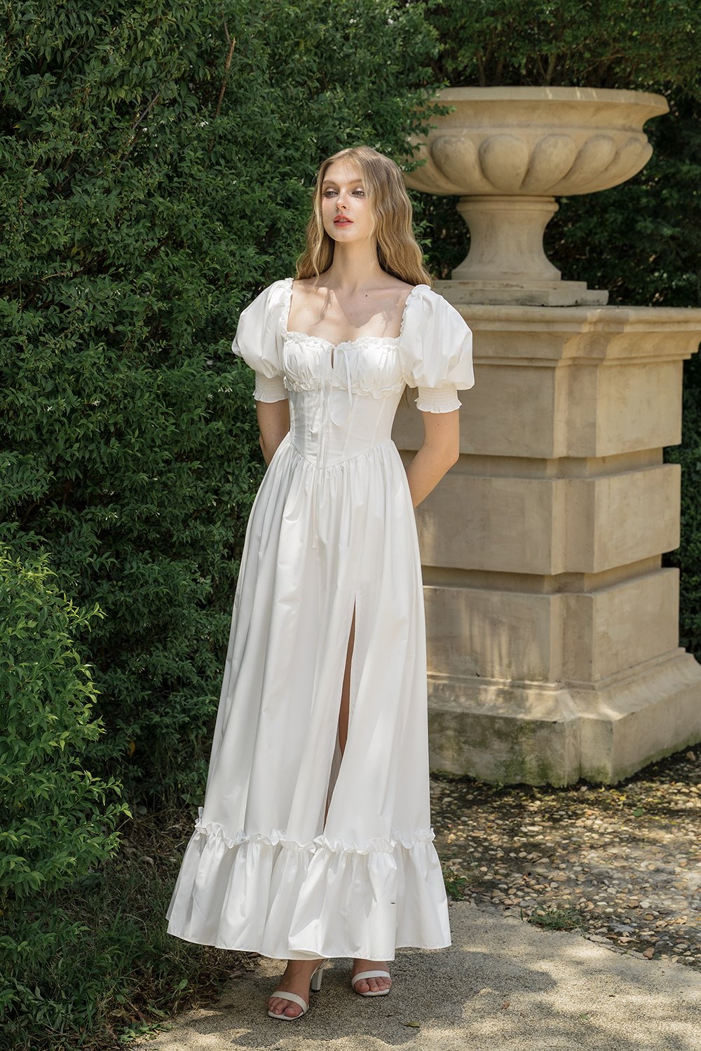 Ang&eacute;lique Sweetheart Ruffle Maxi Dress in Iconic White