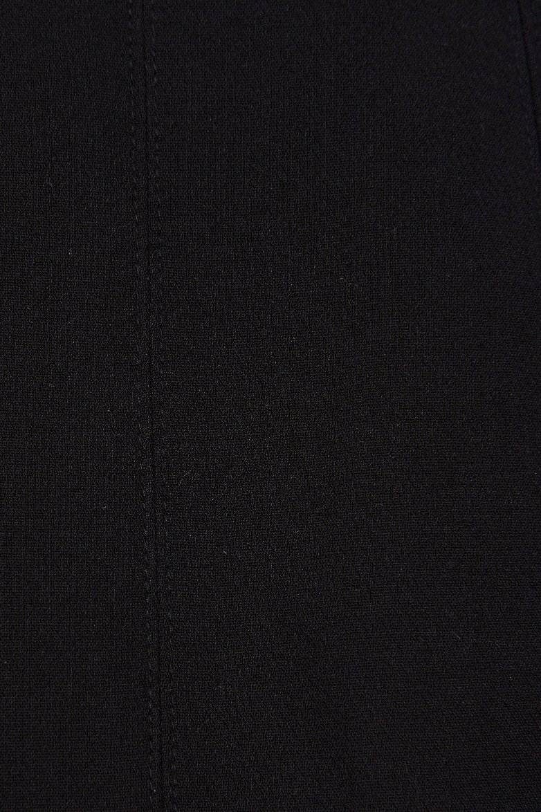 Arielle Topstitch Skort in Classic Black