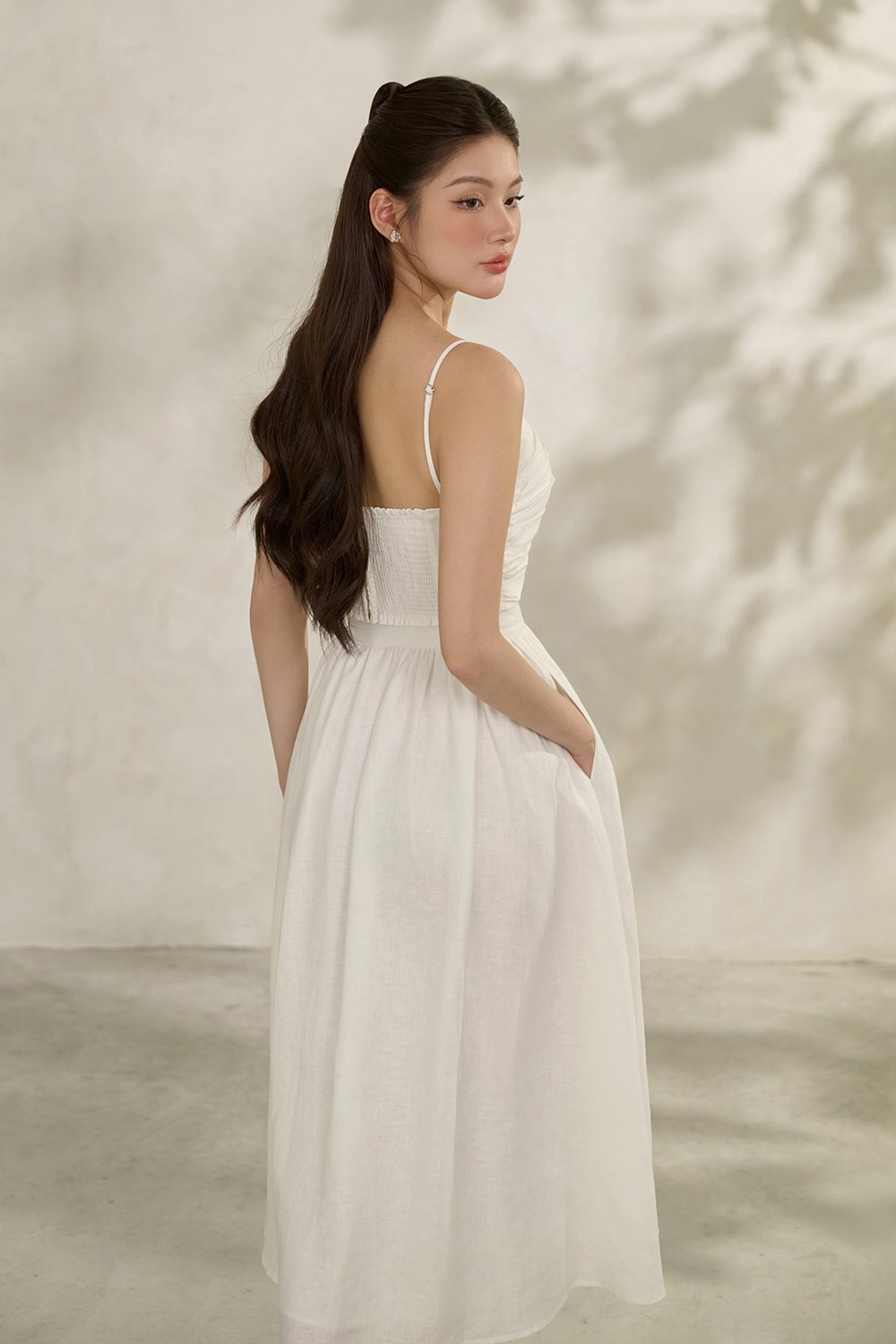 Laurel Voluminous Midi Skirt in Iconic White