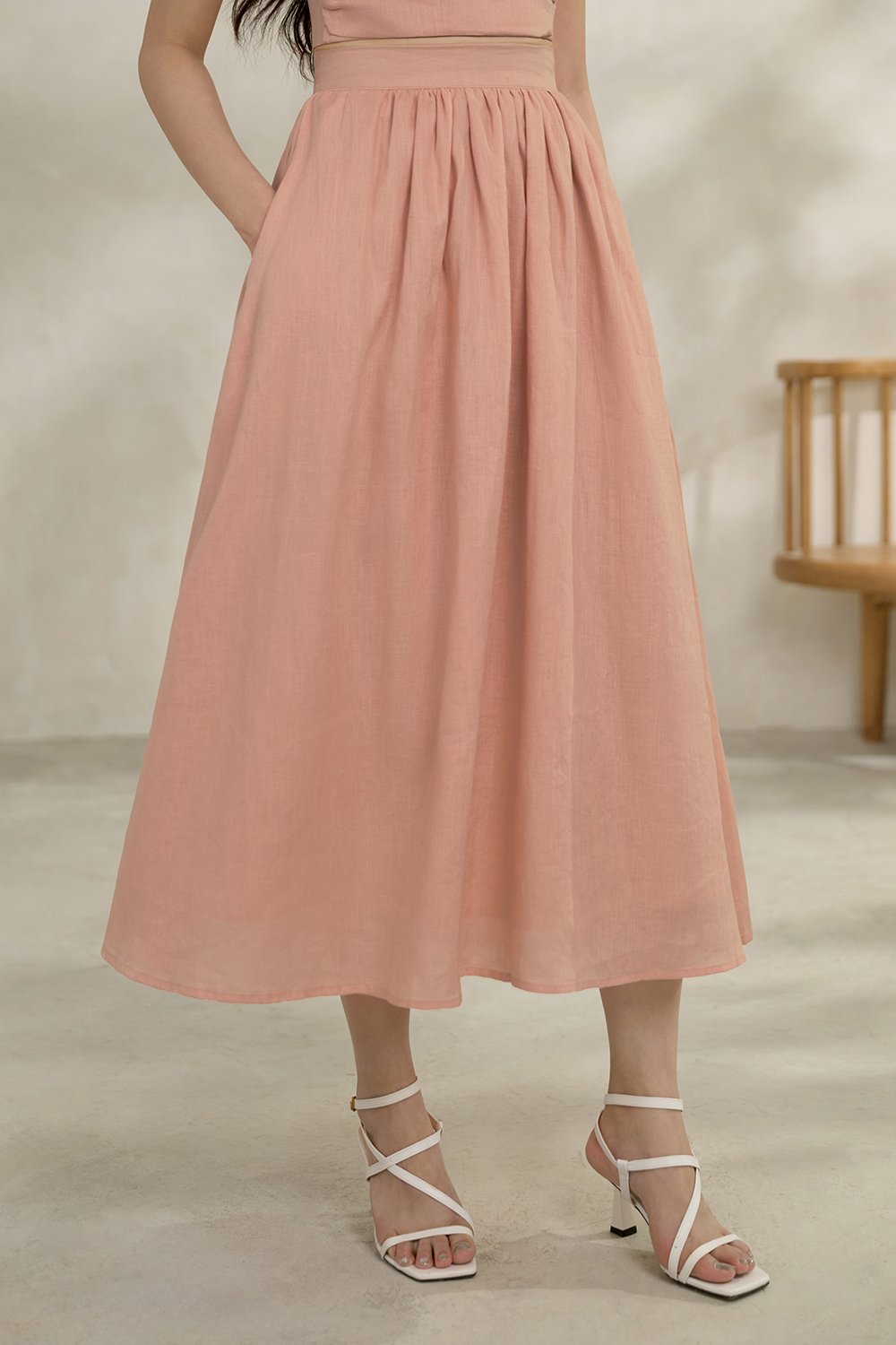 Laurel Voluminous Midi Skirt in Peach Parfait