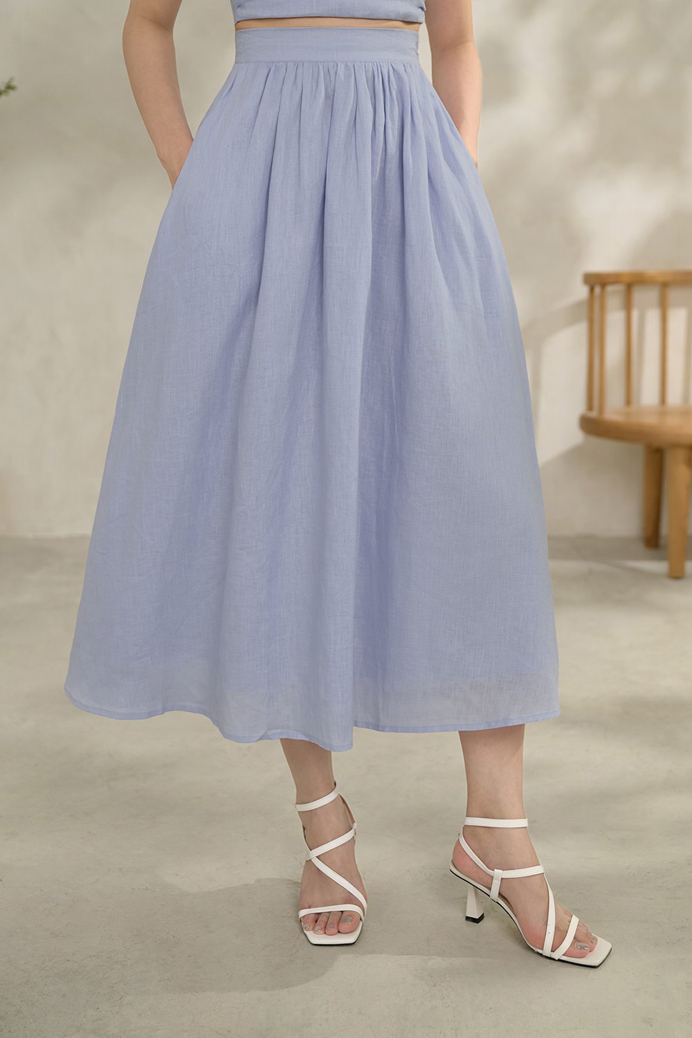 Laurel Voluminous Midi Skirt in Periwinkle Blue