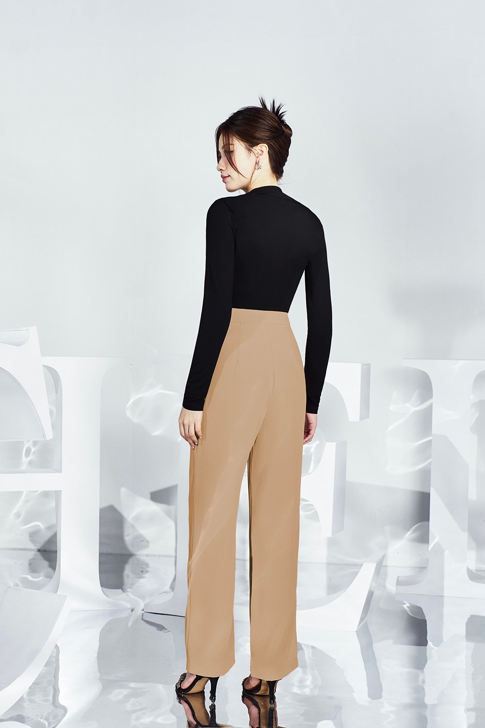 Nikita Slim Fit Pants in Sand