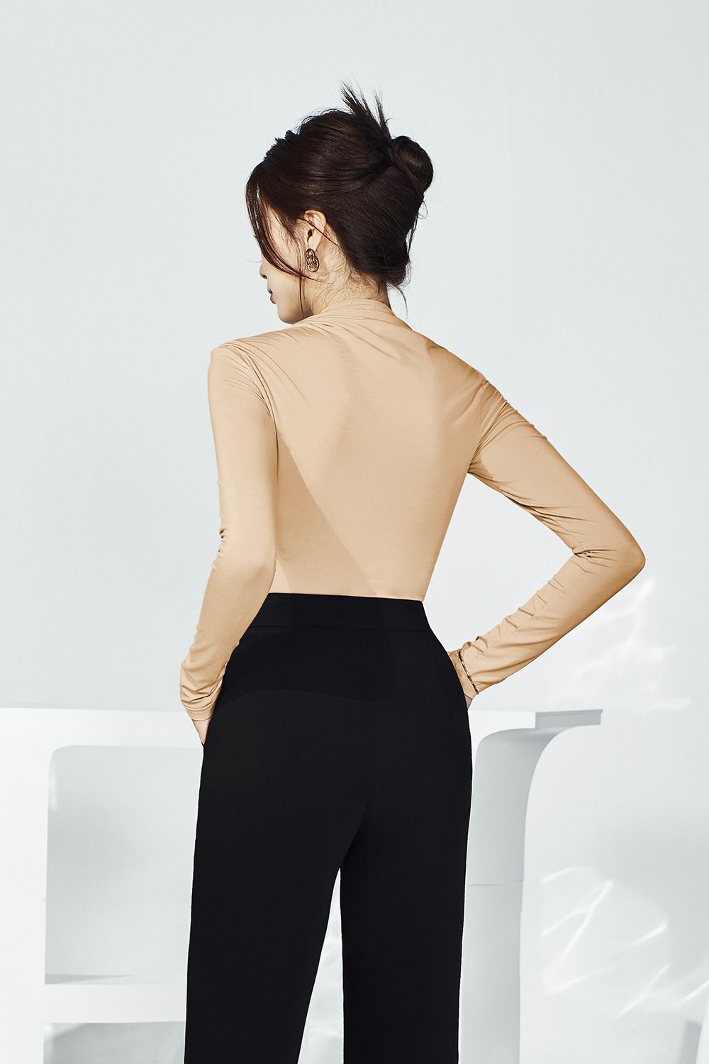 Tyra Asymmetrical Long Sleeves Top in Bisque