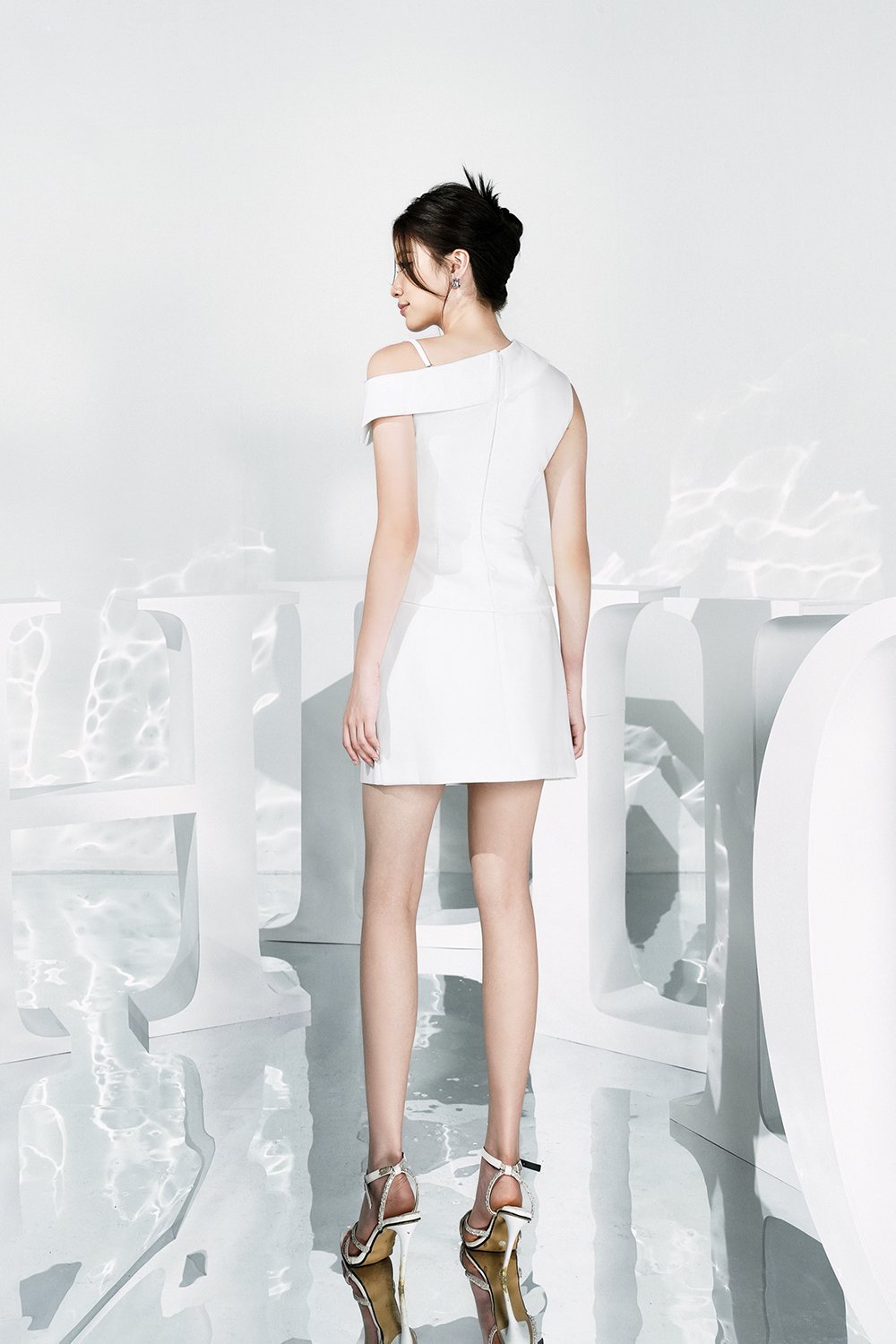 Aurelia Asymmetrical Tailored Top In Iconic White