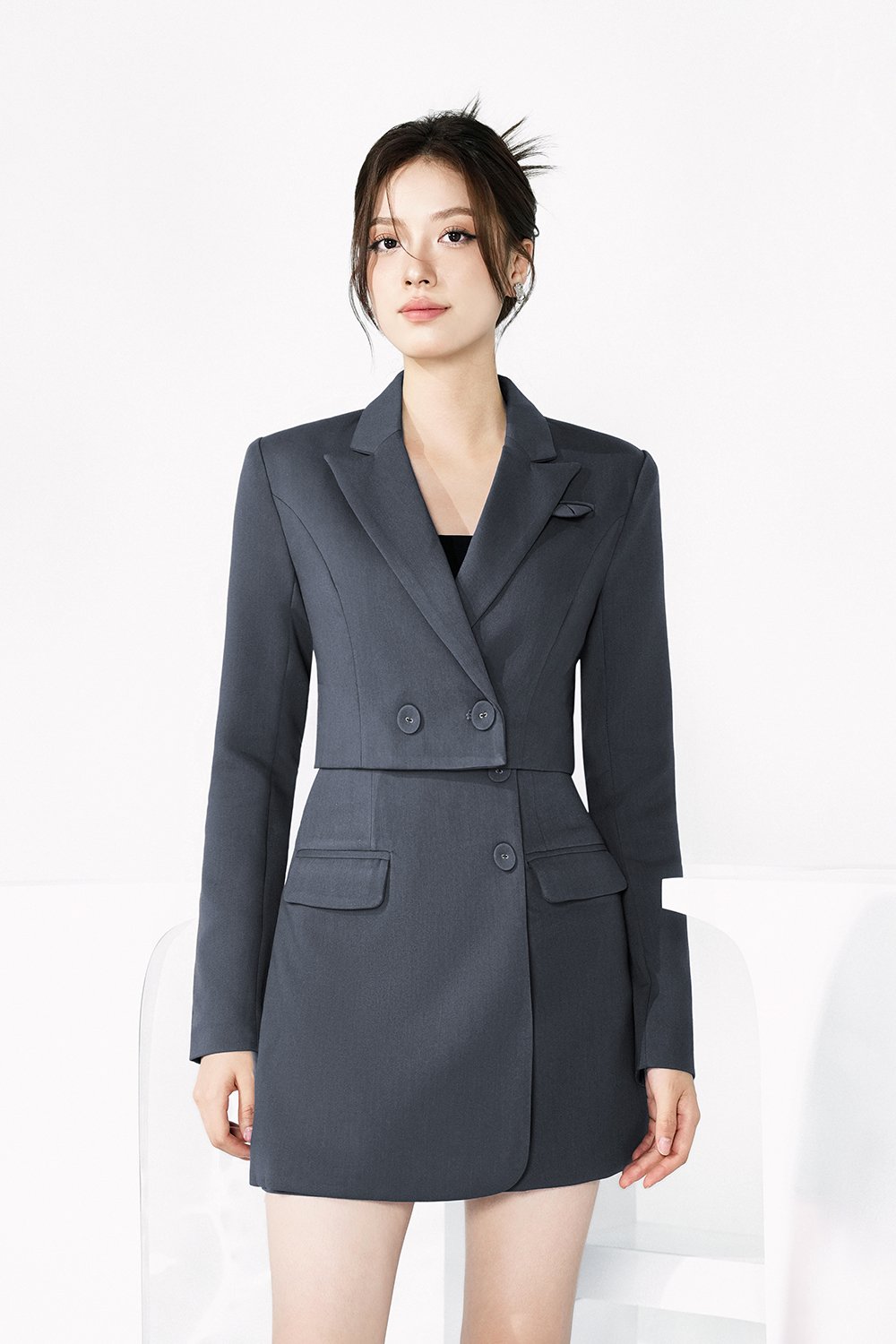 Nova Cropped Blazer In Gunmetal