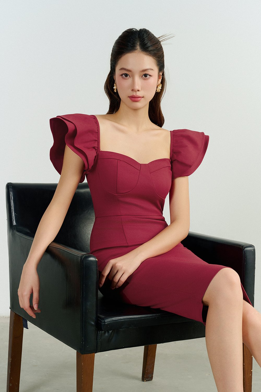 Carol Flutter Shoulder Pencil Dress in Redcurrant