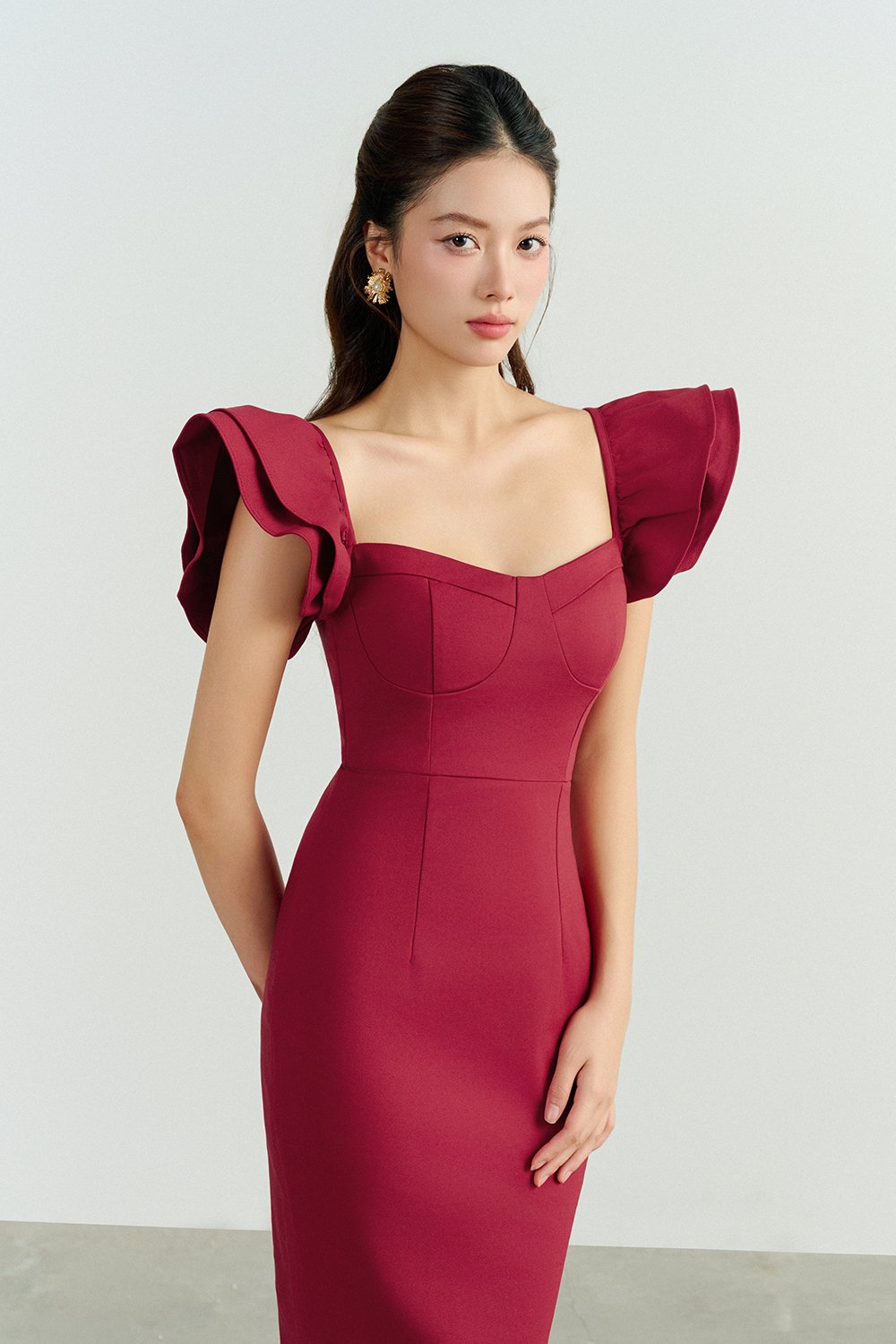 Carol Flutter Shoulder Pencil Dress in Redcurrant