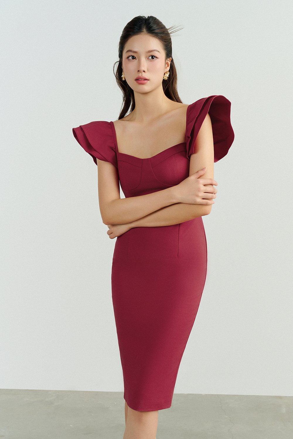 Carol Flutter Shoulder Pencil Dress in Redcurrant