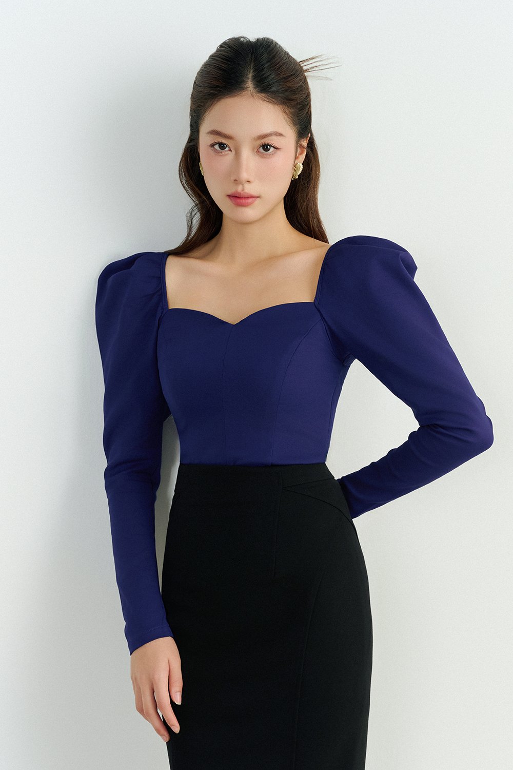 Jaide Tailored Pencil Skirt in Classic Black