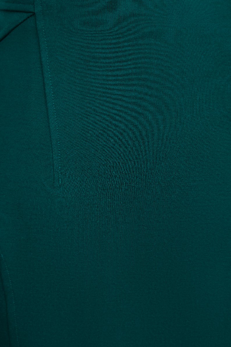 Jaide Tailored Pencil Skirt in Emerald Green