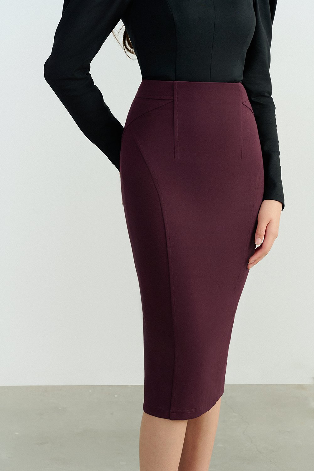 Jaide Tailored Pencil Skirt in Wine Red