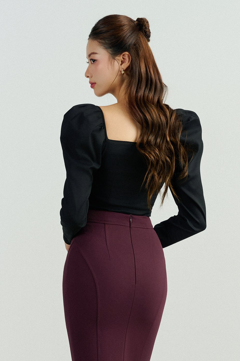 Myley Sweetheart Puff Long Sleeves Top in Classic Black