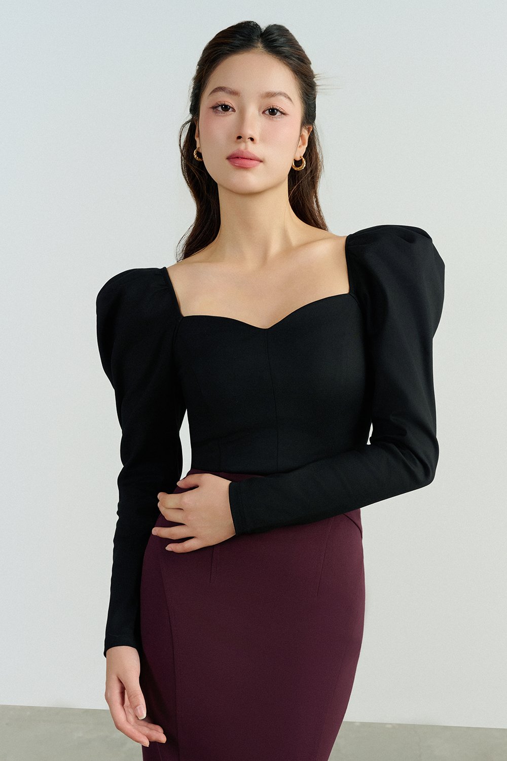 Myley Sweetheart Puff Long Sleeves Top in Classic Black