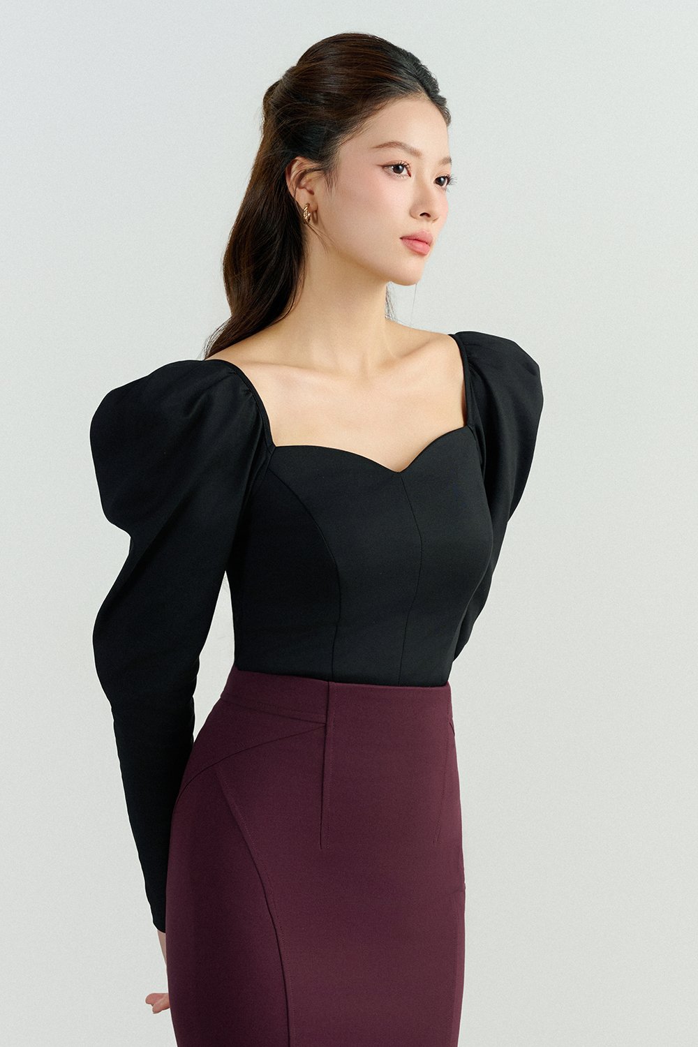 Myley Sweetheart Puff Long Sleeves Top in Classic Black