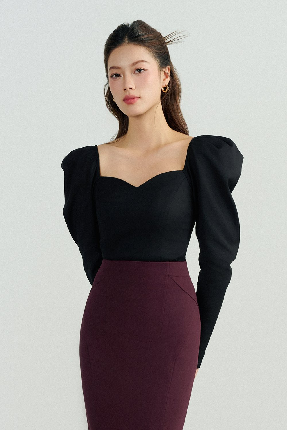 Myley Sweetheart Puff Long Sleeves Top in Classic Black