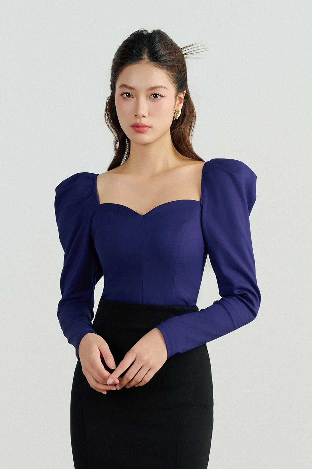 Myley Sweetheart Puff Long Sleeves Top in Royal Blue