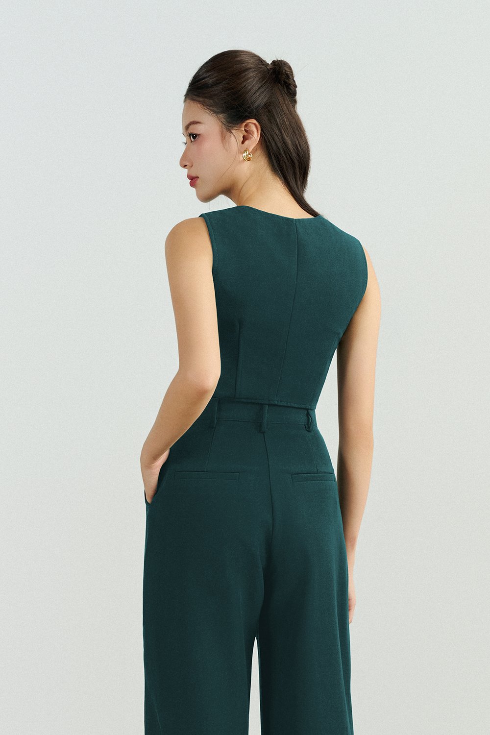 Vianne Vest Cropped Top in Deep Forest