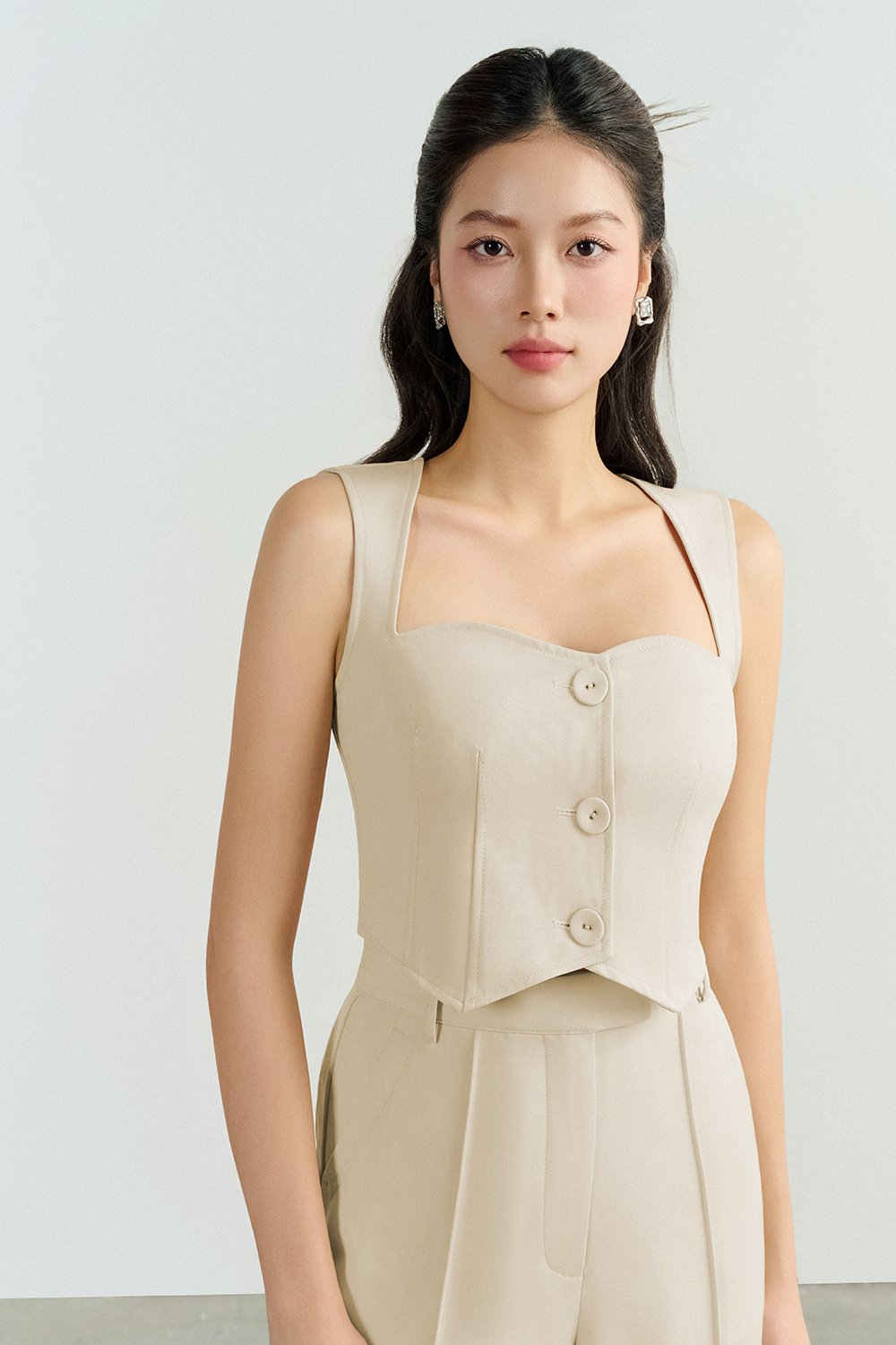 Vianne Vest Cropped Top in Light Cream