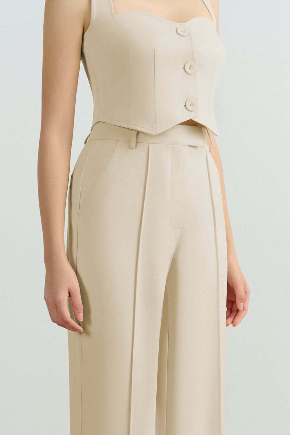 Vianne Vest Cropped Top in Light Cream