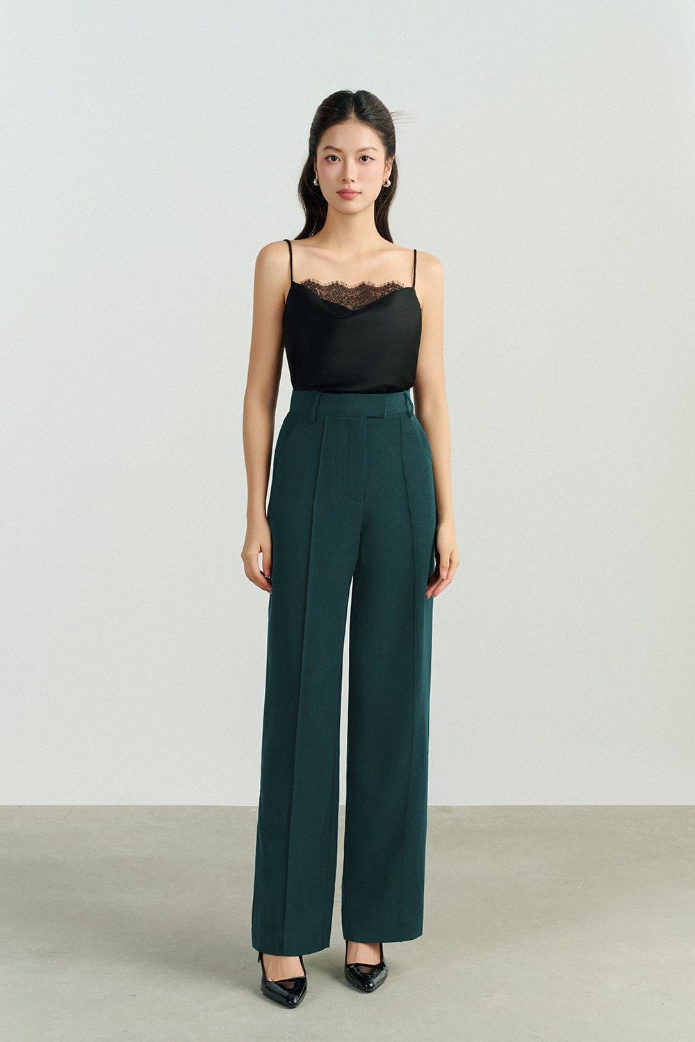 Vianne Straight Leg Pant in Deep Forest