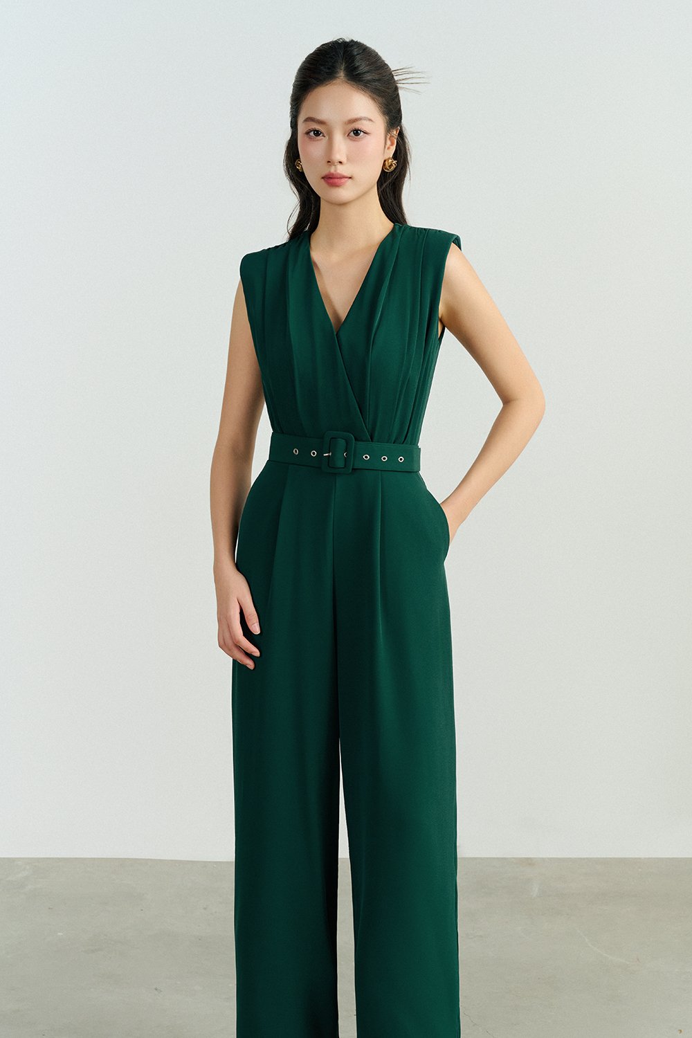 Alyse Pleated V-Neckline Jumpsuit in Forest Green