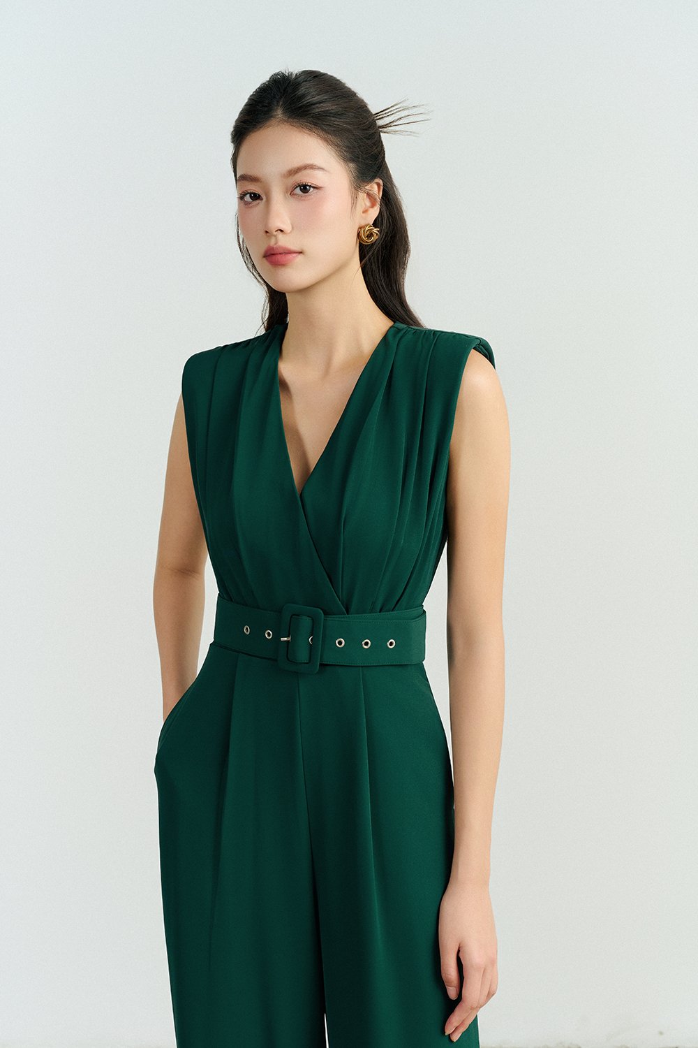 Alyse Pleated V-Neckline Jumpsuit in Forest Green