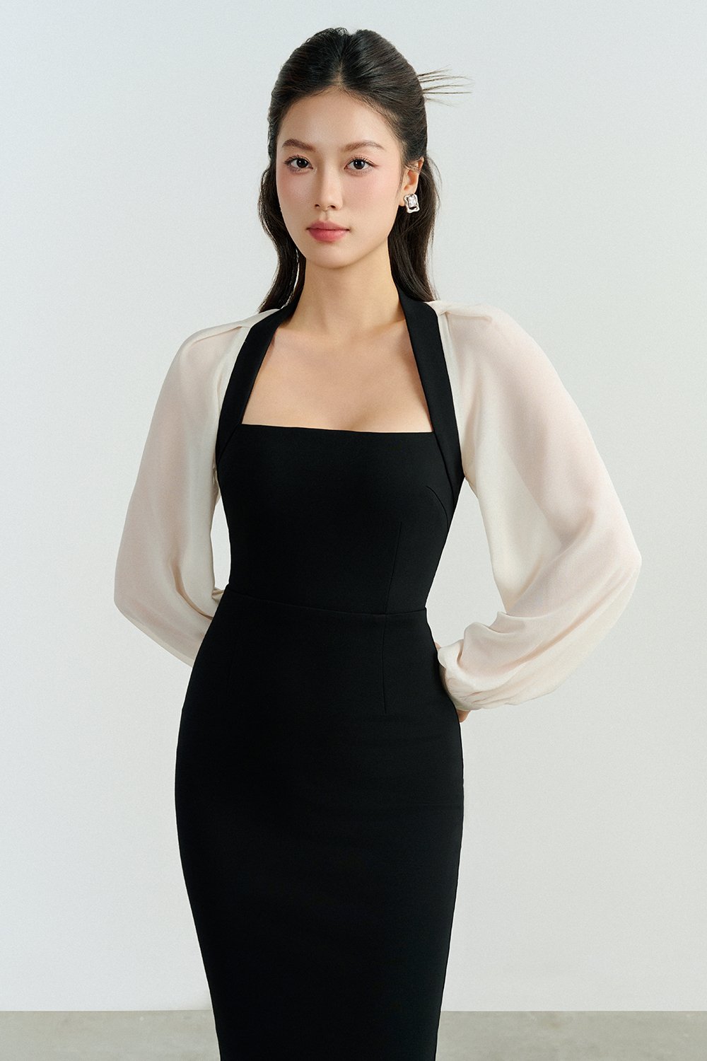 Eisley Chiffon Sleeves Pencil Padded Dress in Classic Black
