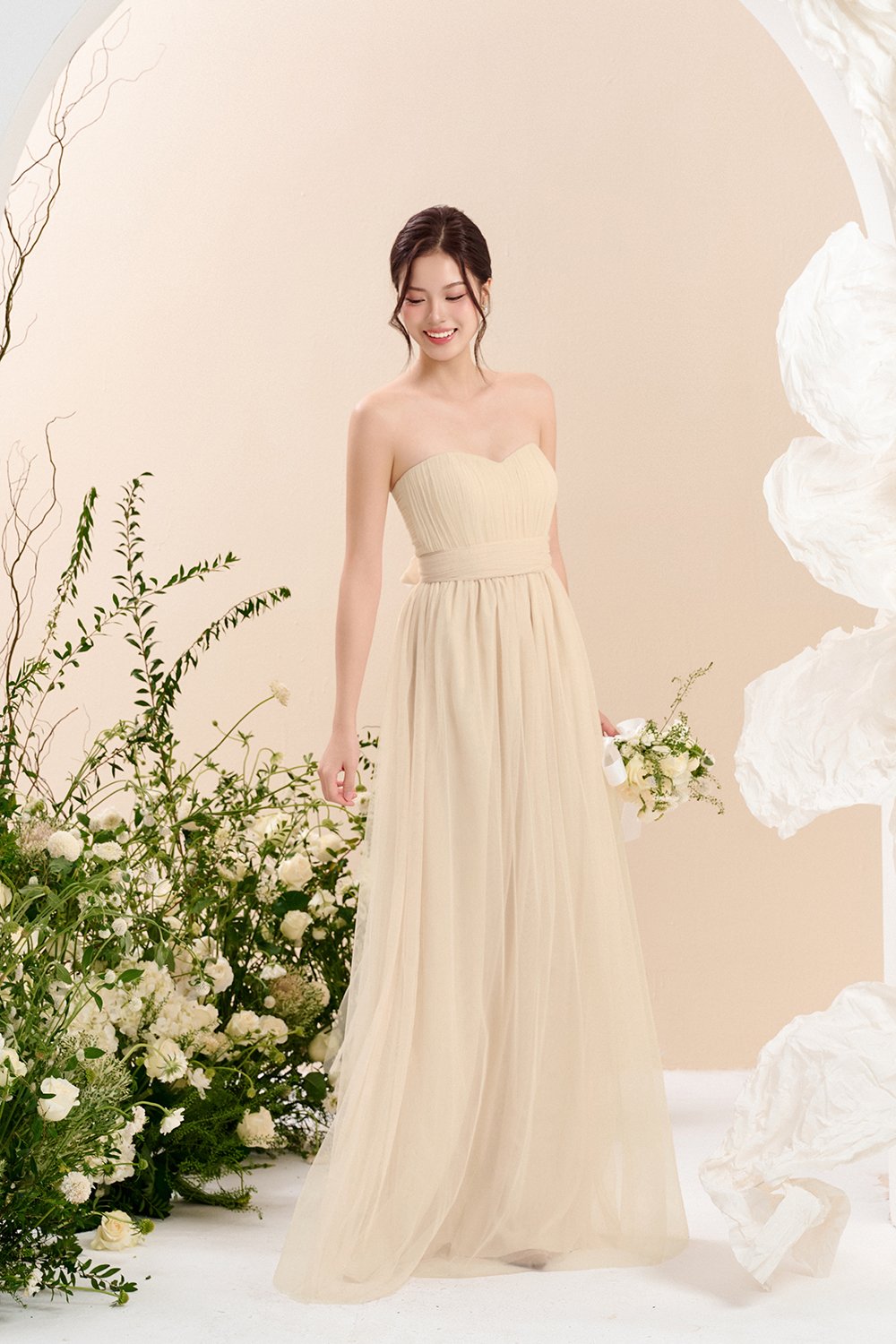 Harlow Infinity Maxi Dress in Chantilly Cream