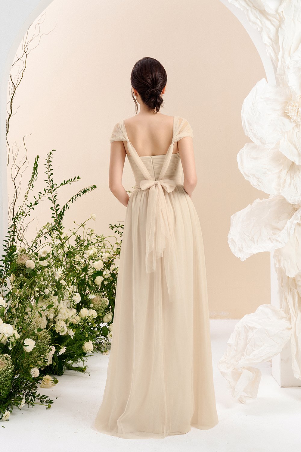 Harlow Infinity Maxi Dress in Chantilly Cream