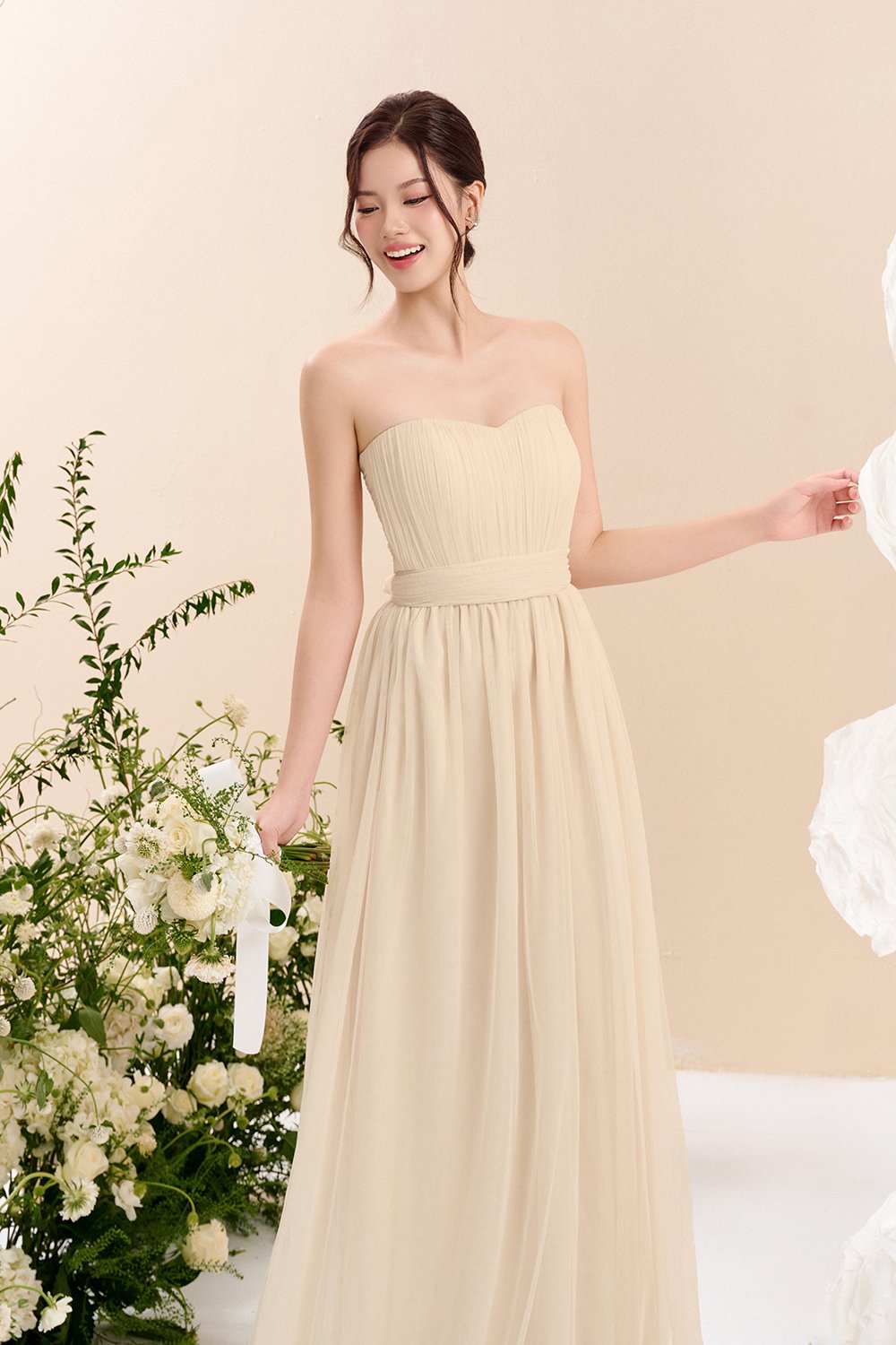Harlow Infinity Maxi Dress in Chantilly Cream