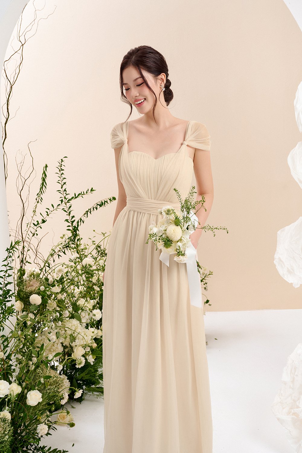 Harlow Infinity Maxi Dress in Chantilly Cream