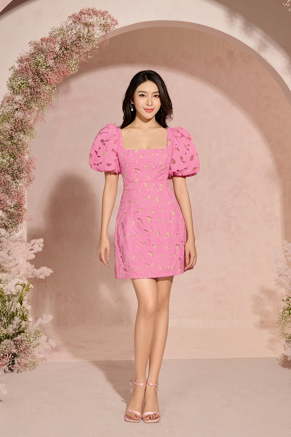 Arienna Padded Puff Sleeves Mini Dress in Taffy Pink