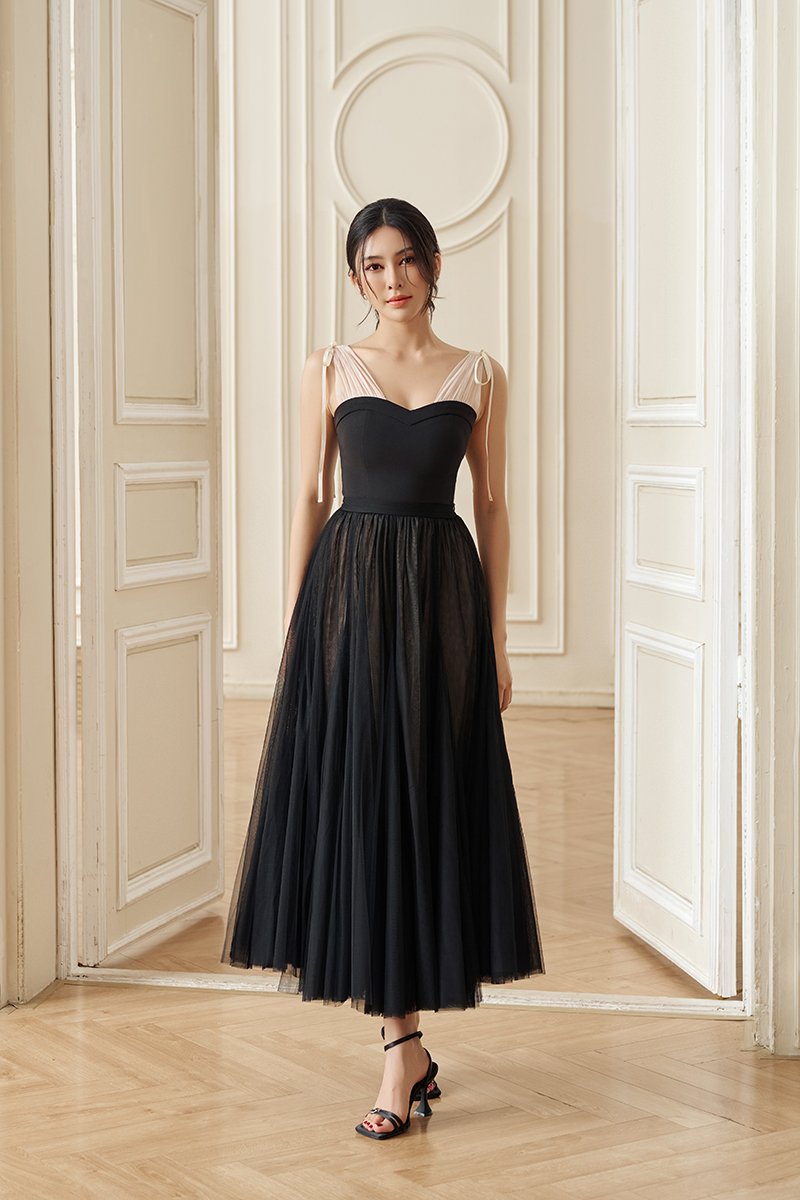 Arletta Sweetheart Tulle Strap Top in Classic Black