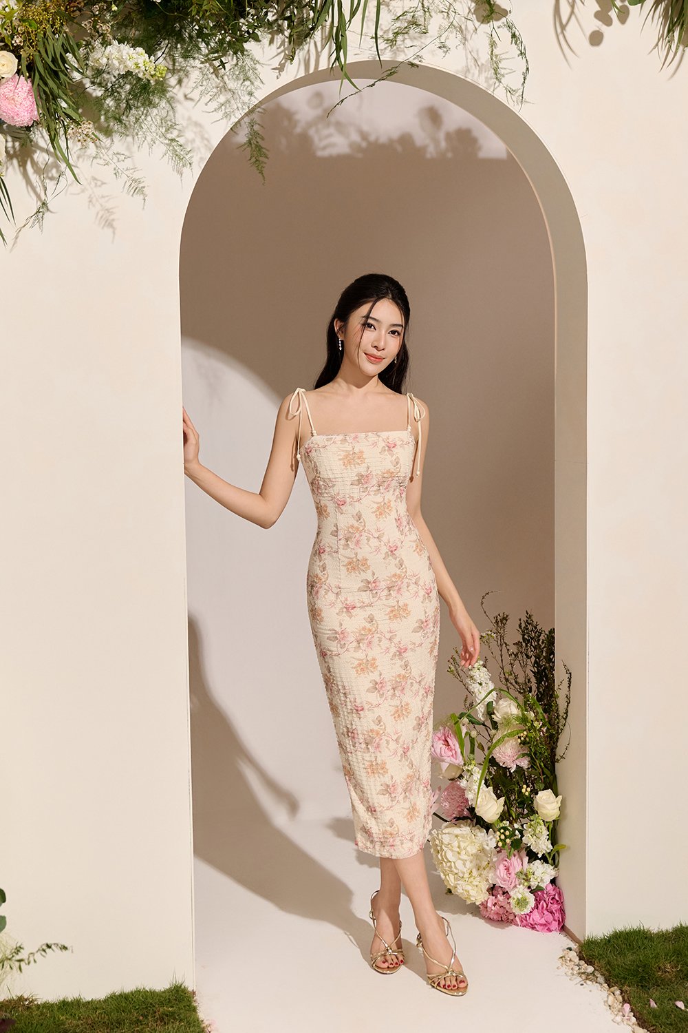 Danielle Padded Crochet Ribbon Tie Midi Dress in Ivory Blooms