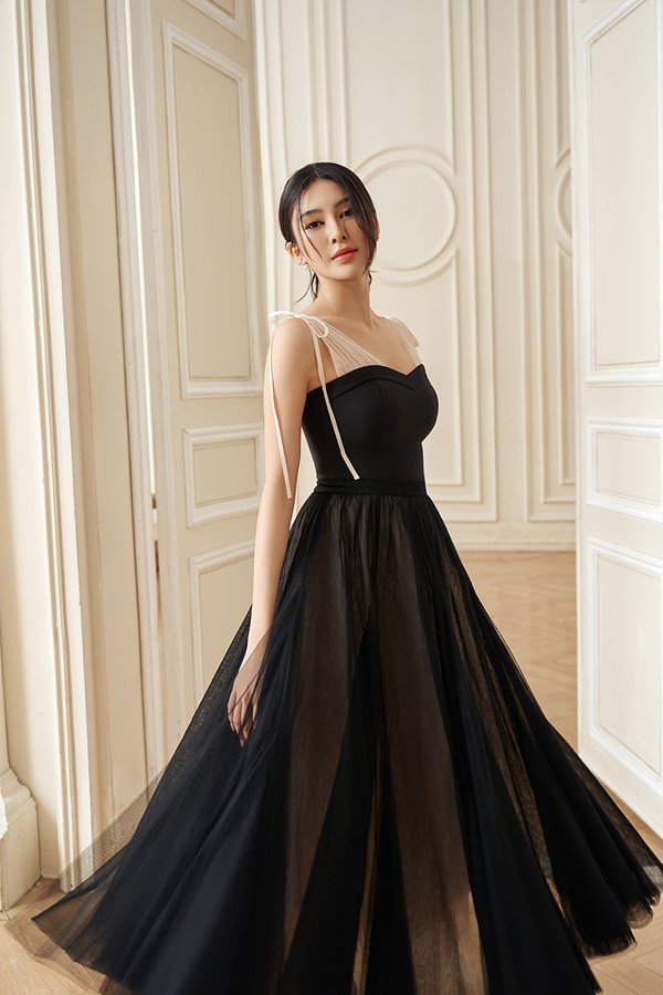 Arletta Sweetheart Tulle Strap Top in Classic Black